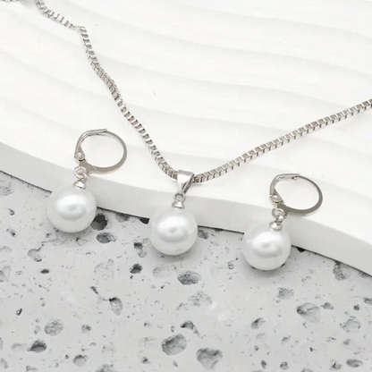Golden Grace Pearl Jewelry Set | White Gold